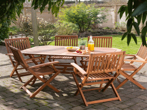  garden tables essential for summer